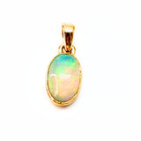 Opal oval sten guldpläterat silverhänge