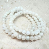 Jade, vit armband 6 mm