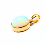 Opal oval sten guldpläterat silverhänge