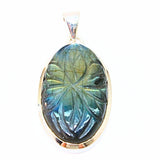 Labradorite, fantastic pendant with engraved pattern