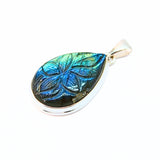 Labradorite, fantastic pendant with engraved pattern