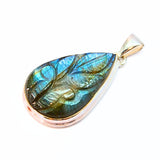 Labradorite, fantastic pendant with engraved pattern