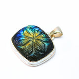 Labradorite, fantastic pendant with engraved pattern