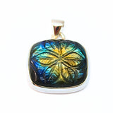 Labradorite, fantastic pendant with engraved pattern