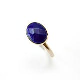 Lapis Lazuli fasetterad sten i silverring