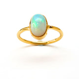 Opal från Etiopien i guld vermeil ring