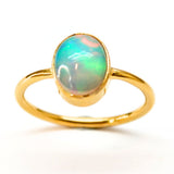 Opal från Etiopien i guld vermeil ring