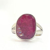 Rubin silverring organisk fasetterad design