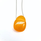 Kalcit orange, kristallhalsband med silver eller guldpläterad kedja