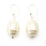 Freshwater pearl, earrings on hook