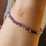 Fluorit lila, fasettslipat armband 2-3 mm