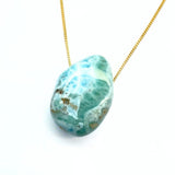 Larimar kristallhalsband med silver eller guldpläterad kedja