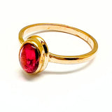 Turmalin, starkt rosa oval sten i guldring