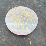 Rose quartz, engraved plate with stars and moons in gold