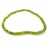 Peridot, fasettslipat armband 4 mm