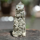 Pyrit glittrigt & unikt stort torn