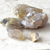 Rutilkvarts rå mineral, guldrutiler gross