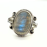 Labradorite, oval silver ring with filigree edge