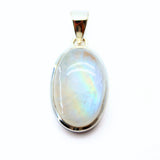 Rainbow moonstone pendant set in silver