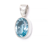Blue topaz, pendant with a slightly larger stone in a stylish silver setting